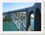 Bridge Canada to USA - Niagara * 2592 x 1944 * (1.4MB)